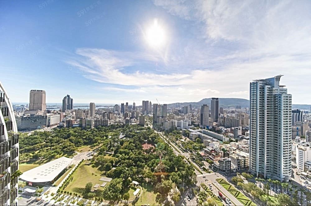 劉威廷中央公園景觀全新三房平車捷運旁