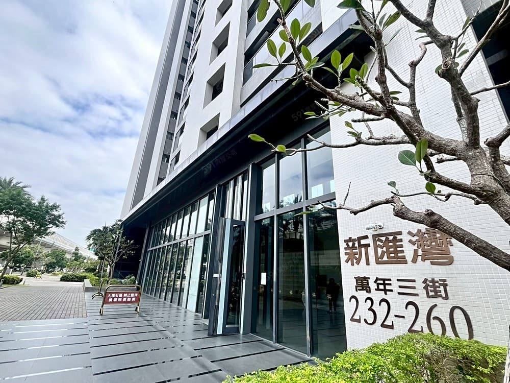 南區輕齡｜邊間｜高樓景觀｜三房+平移車位