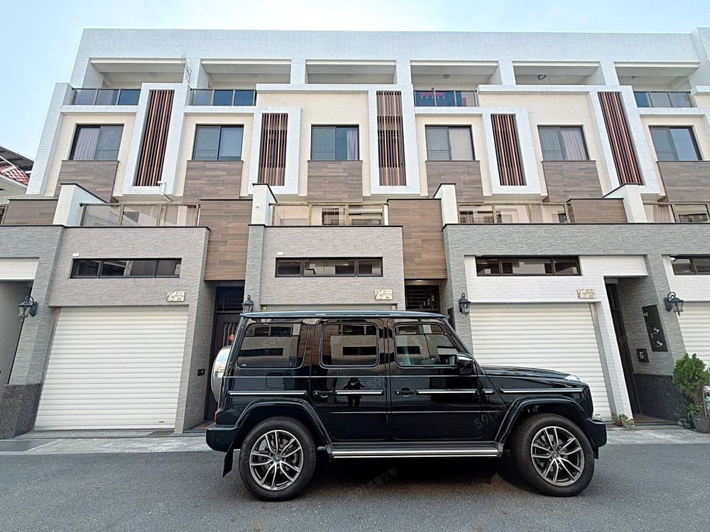 永康近交流道郡豐向日葵★社區質感佳，居住環輕屋齡質感傳統車墅