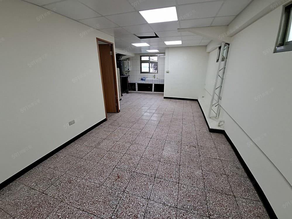一層一戶、行天宮站、全新裝潢、大露台、廚房可伙、家具可談