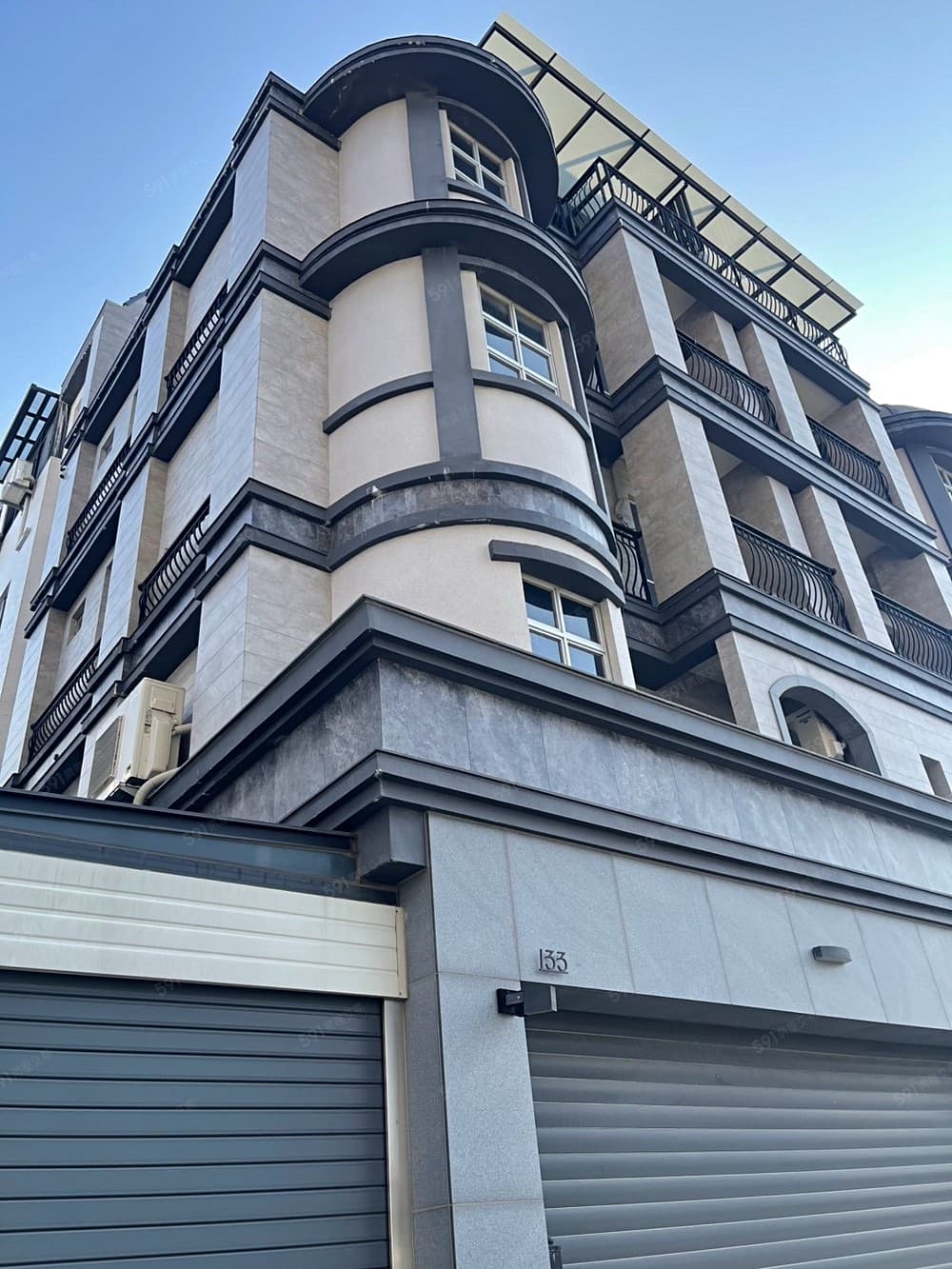 LM｜蓮潭北三街❤️邊間臨路電梯別墅🏡