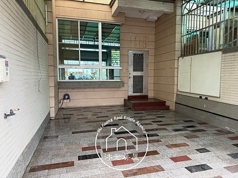 ☘️沐光房屋🌴新東區整棟透天4房可租補全空屋出租