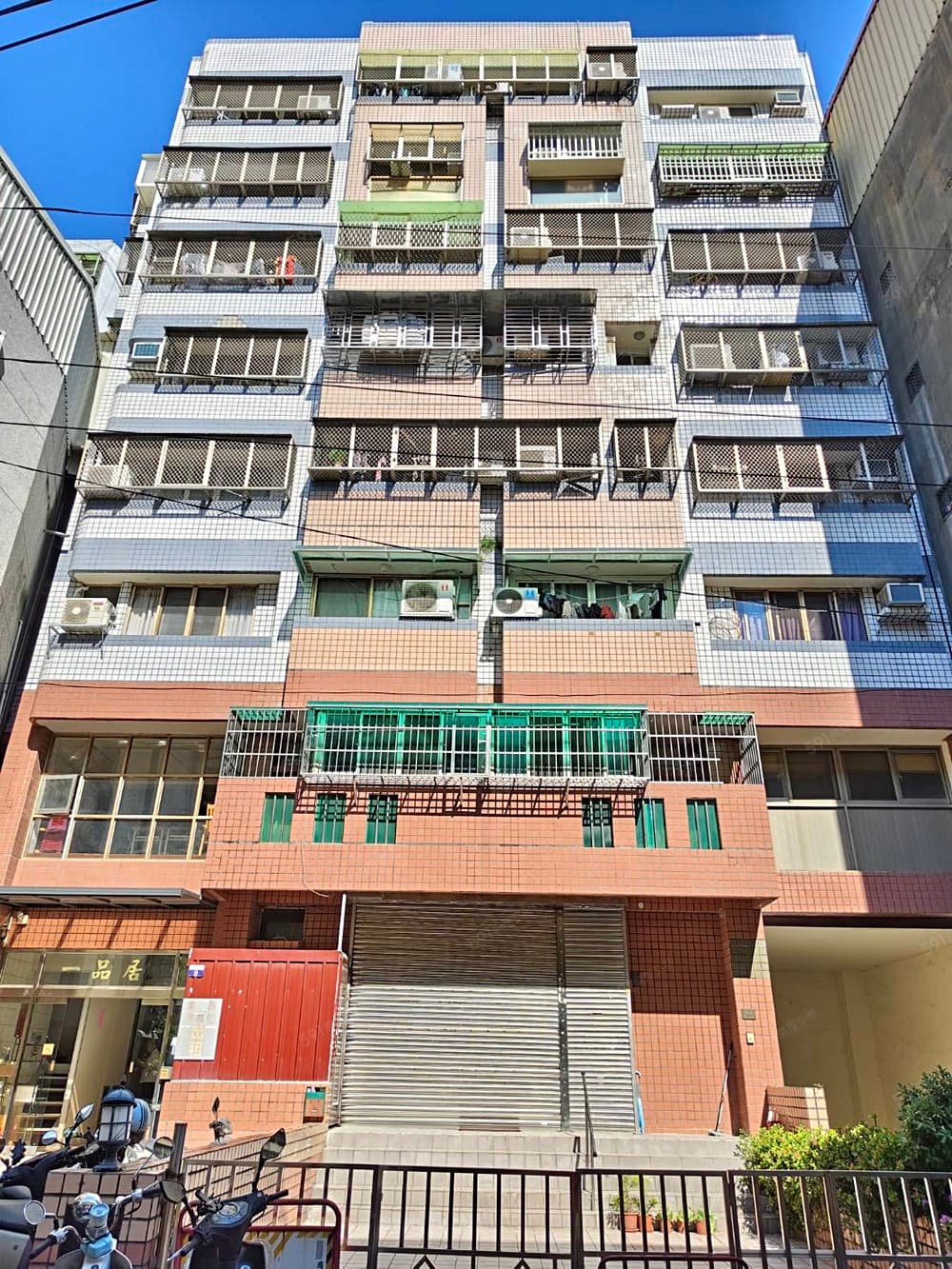 專簽~向上市場美村商圈一品居二房二衛機上休旅車位