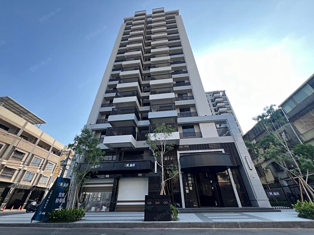 楠梓核心商圈｜興.楠梓❤️全新完工景觀正３房平車