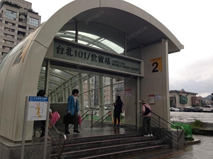 台北101對面基隆路2段144巷，捷運旁