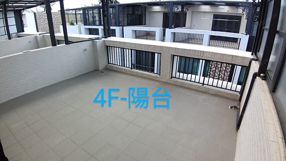 台南仁德透天新屋套房(限女性，禁菸)