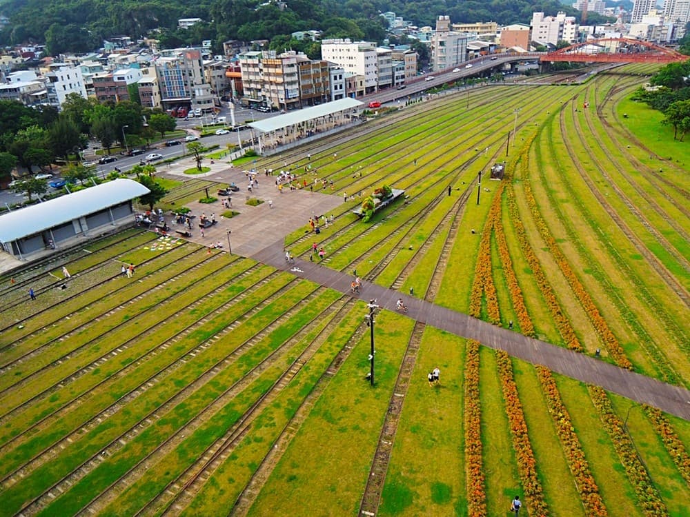 近捷運/中山大學/鐵道公園前溫馨套房出租