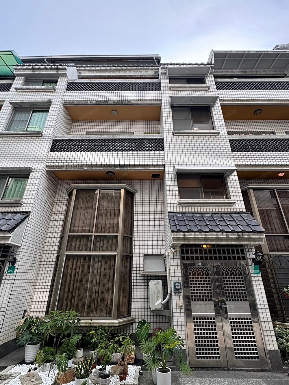 開價低於銀行鑒價貸款8成!永康東橋旁氣派樓中樓大5房雙車墅!
