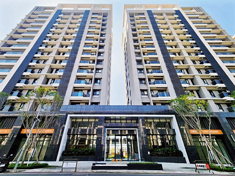 住商小高｜三發夢世代．全新完工絕美景觀高樓兩房平車