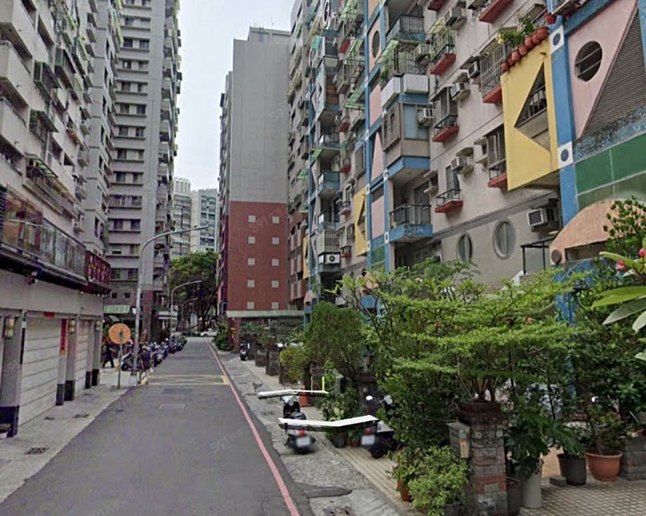 平面停車位近福山國小2樓，可一整層也可分開租，單親家庭外勞可
