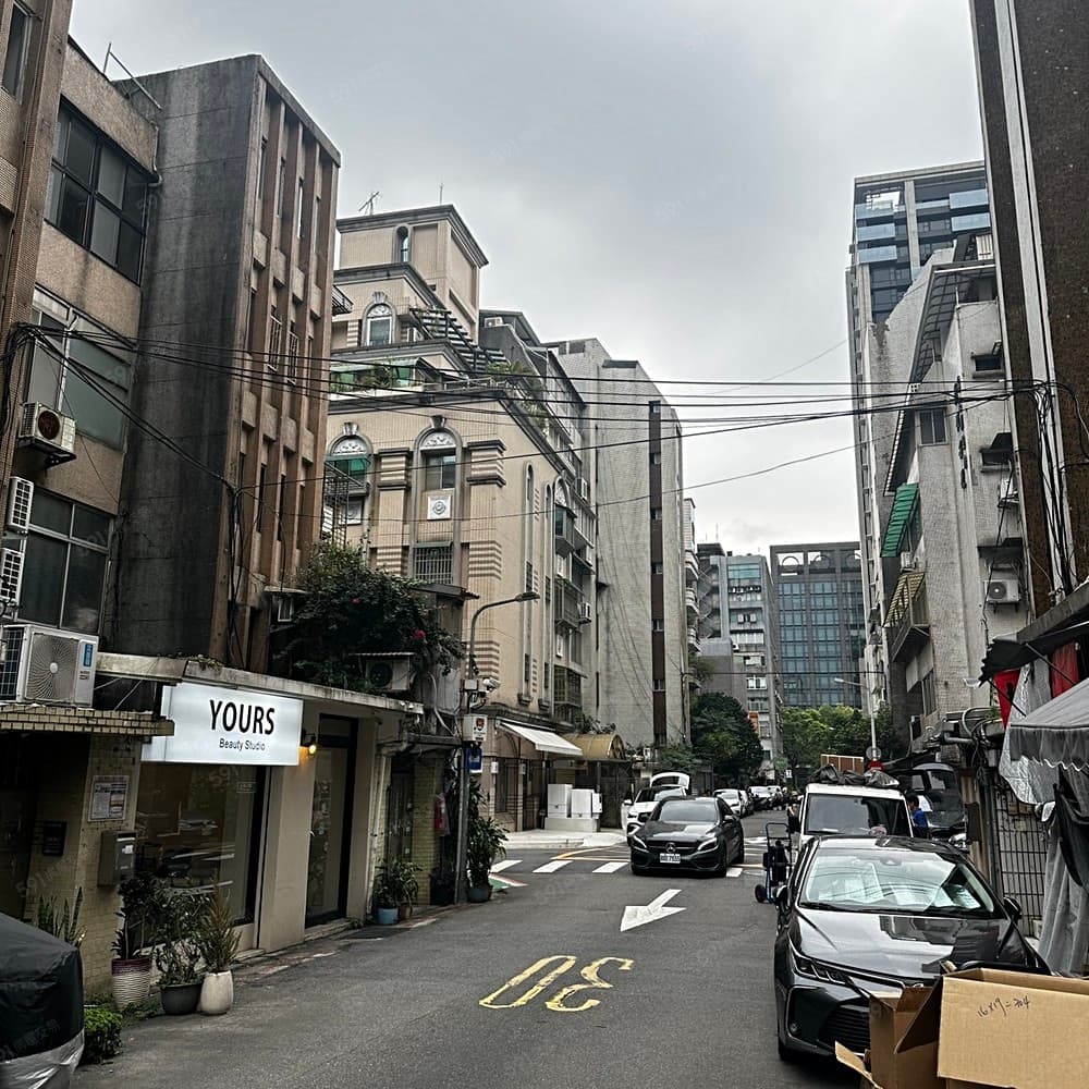 小巨蛋捷運共生宅電梯1房