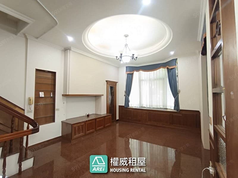 🌿河堤社區透天別墅|近大樂5+1房|雙車庫室內空間大-權威