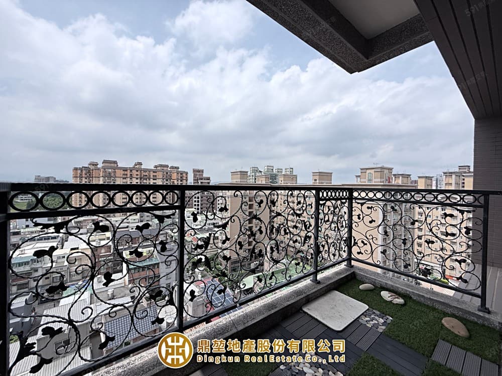 【鼎堃團隊】屋主想賣新文華高樓層4房雙車位稀有釋出