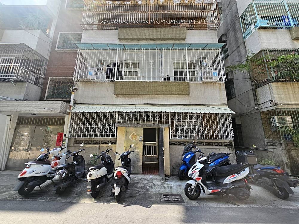 租-新堀江五福商圈公寓一樓|適住家、工作室