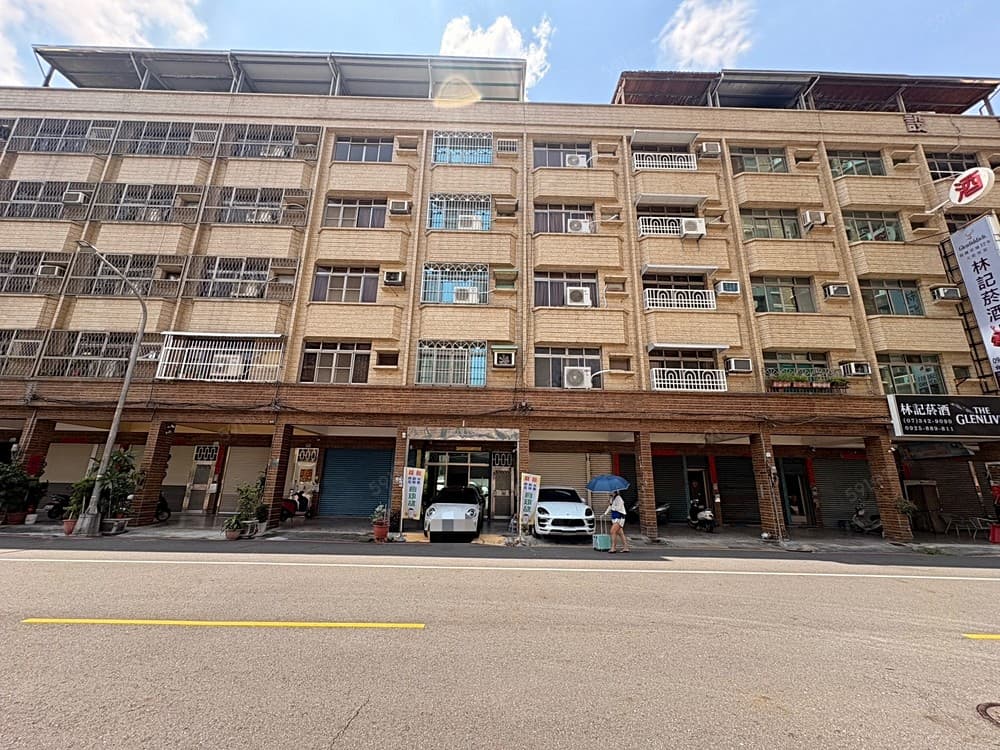 左營高鐵★17米路上★大地坪透天店住★可規劃電梯