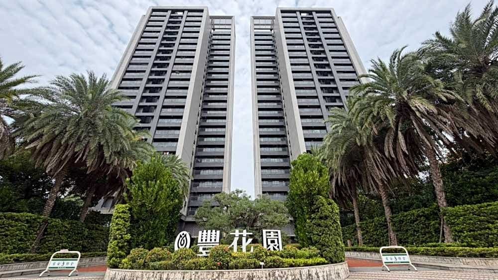 ⭐楠梓土庫商圈⭐豐花園⭐三房平車⭐高樓層景觀⭐