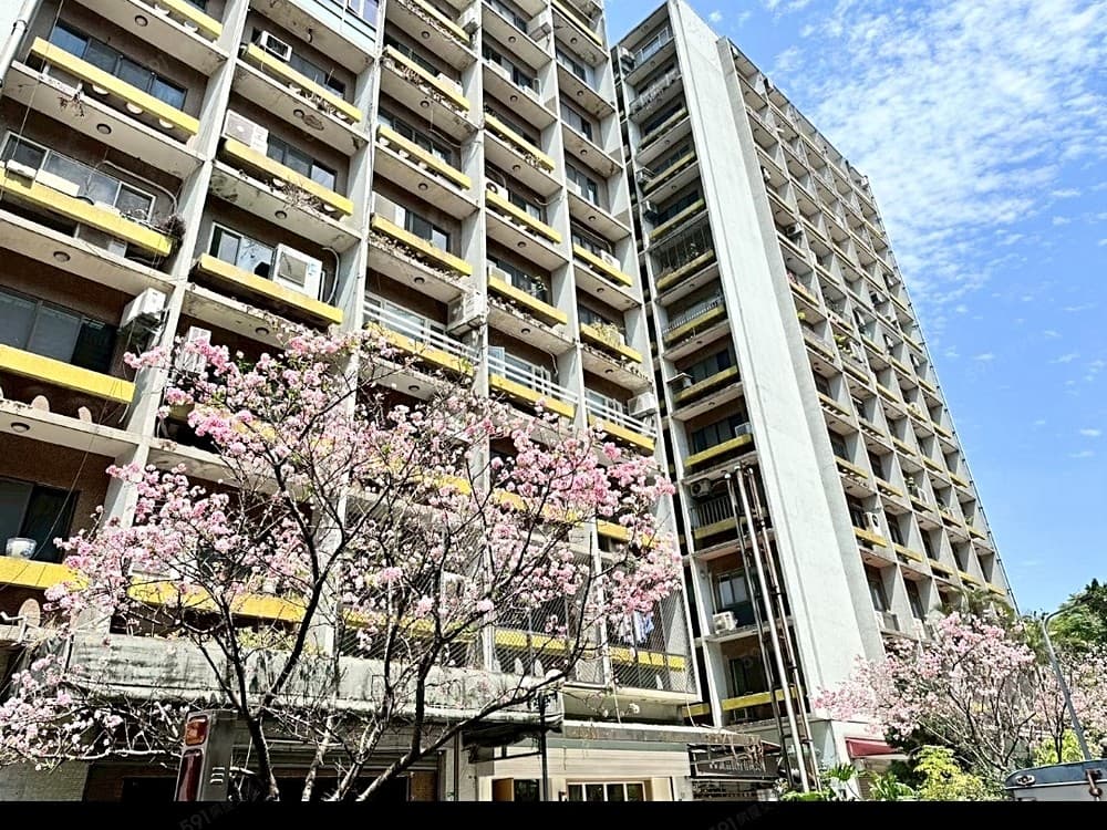3180萬/小巨蛋/健康路/僑福新邨//高樓三房*中信葉玲玲