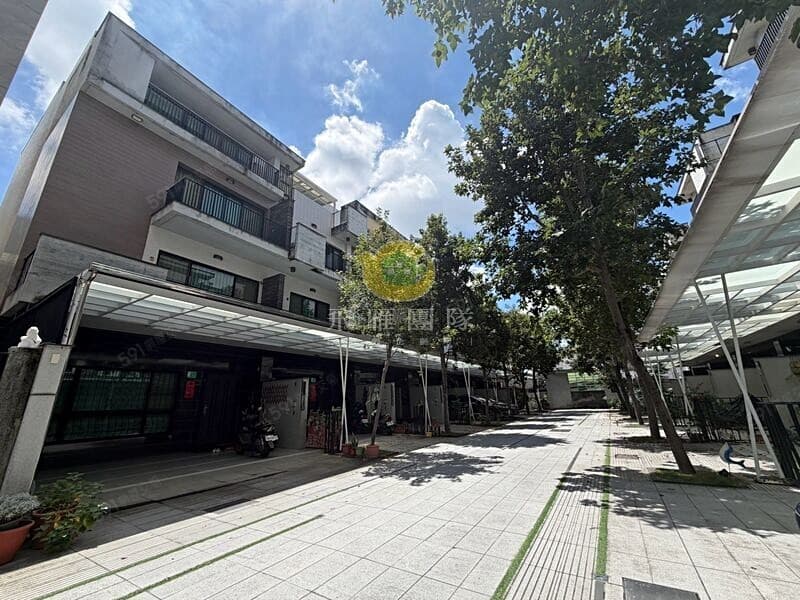 🍎永康38坪大地坪輕屋齡免裝潢併排雙車墅🍎