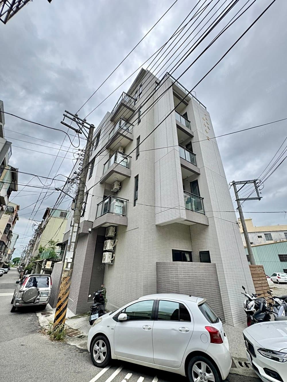 專簽大雅市區中科電梯14套獨洗獨曬精裝大角間透套