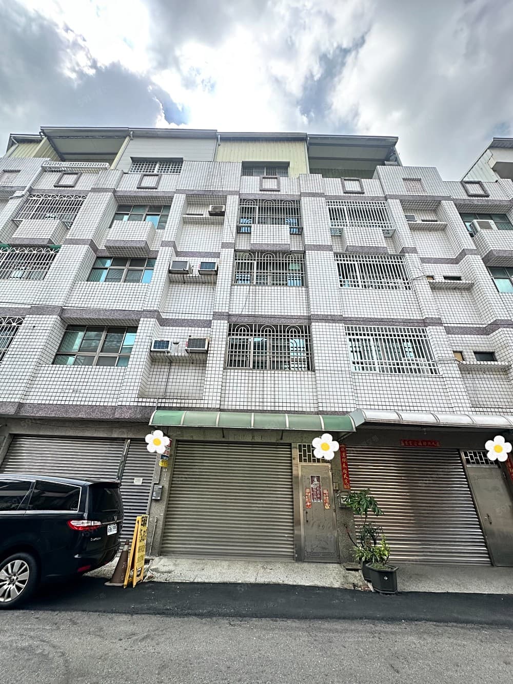 東區德高國小學區｜住商用店面式透天厝