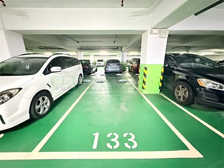 專任#松山區敦化北路潤泰敦品坡平車位