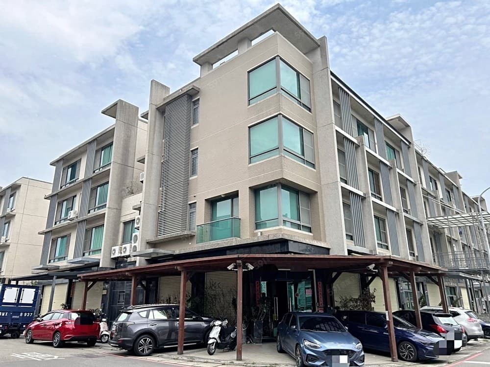 高鐵森森-專任|大角間|高鐵稀有大坪數臨路企業總部角店