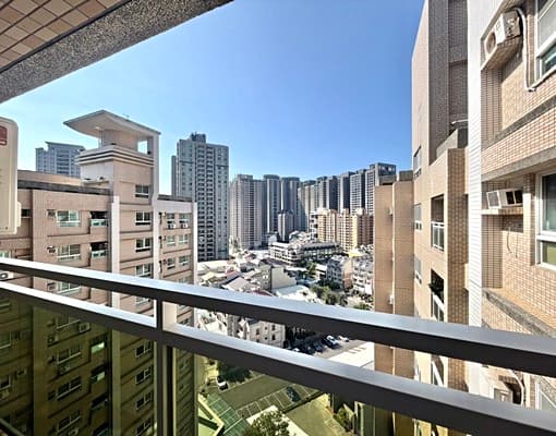 美術館高樓面愛河景觀三房配車位誠意出租