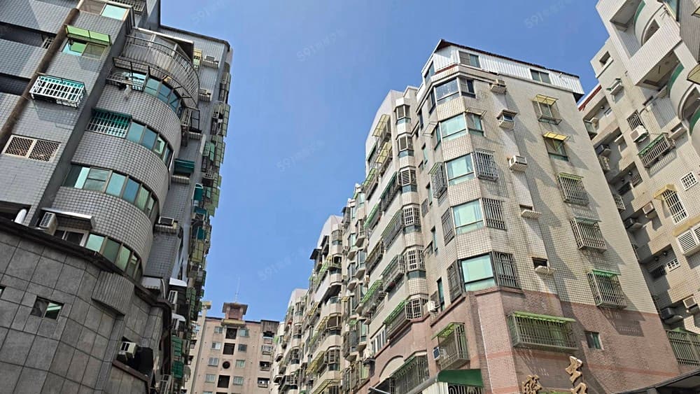11優件~~東區低總價陽光兩大房電寓