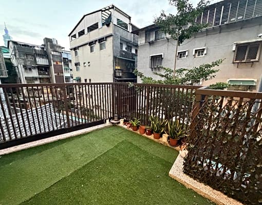 拎包入住之稀有大露台！全套傢俱家電之電梯精品三房帶車位