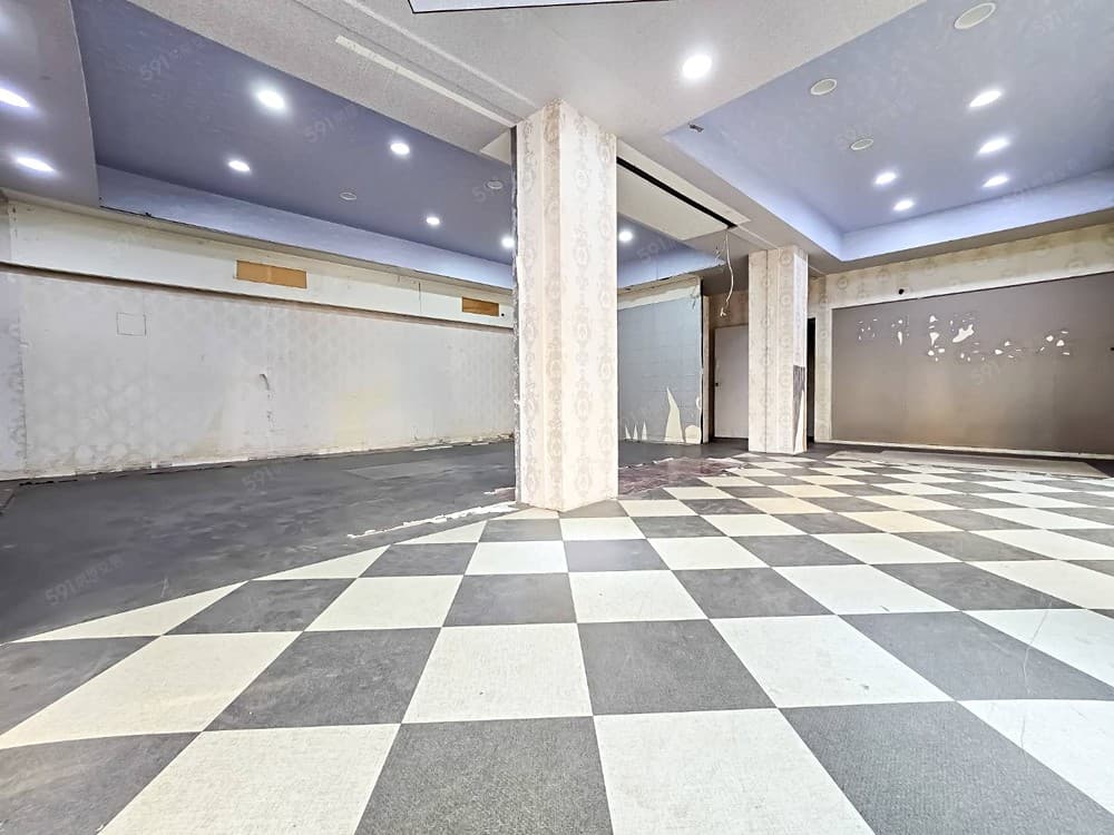 ㊣北平路大地坪順向角店，文武百市階適