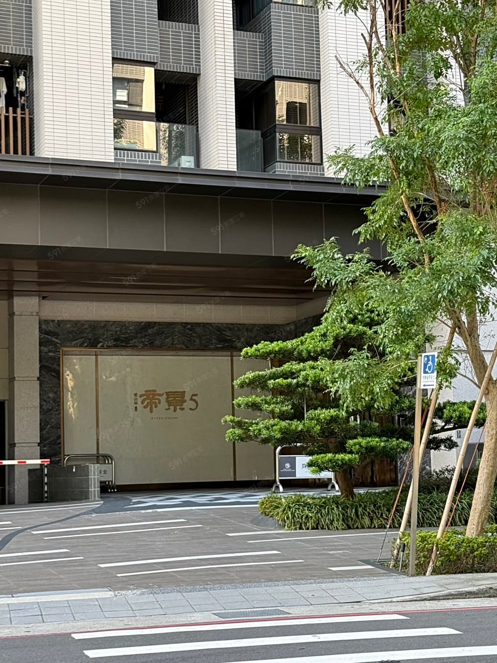 江翠重劃區，近大漢橋，華江橋，新社區平面式停車格