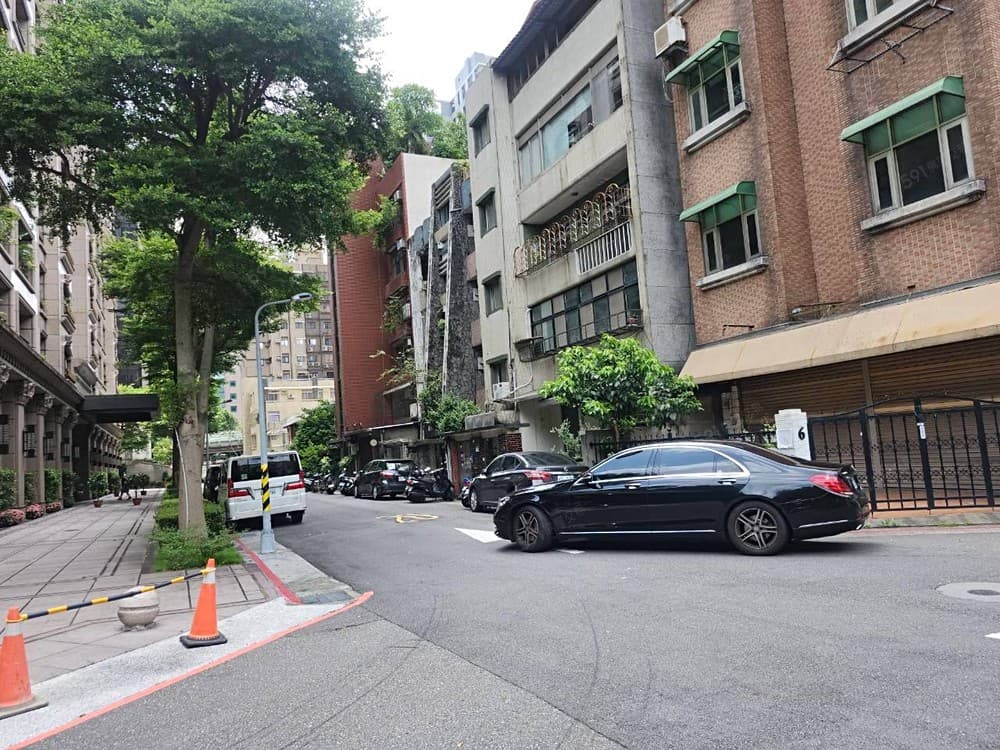 中正國小旁黃金大坪數雅寓