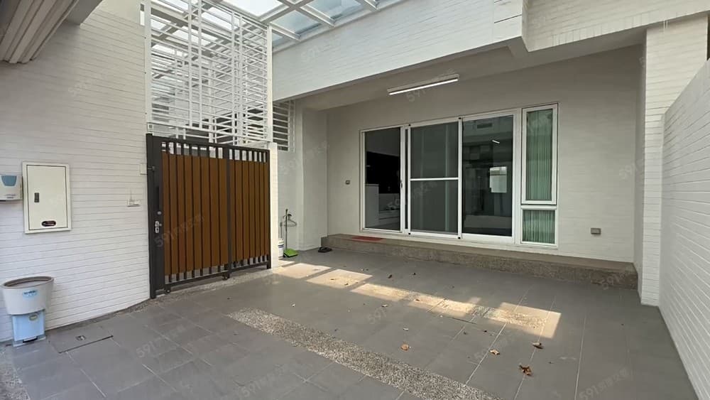 LM「雙橡園」大面寬傳統式併排雙車墅