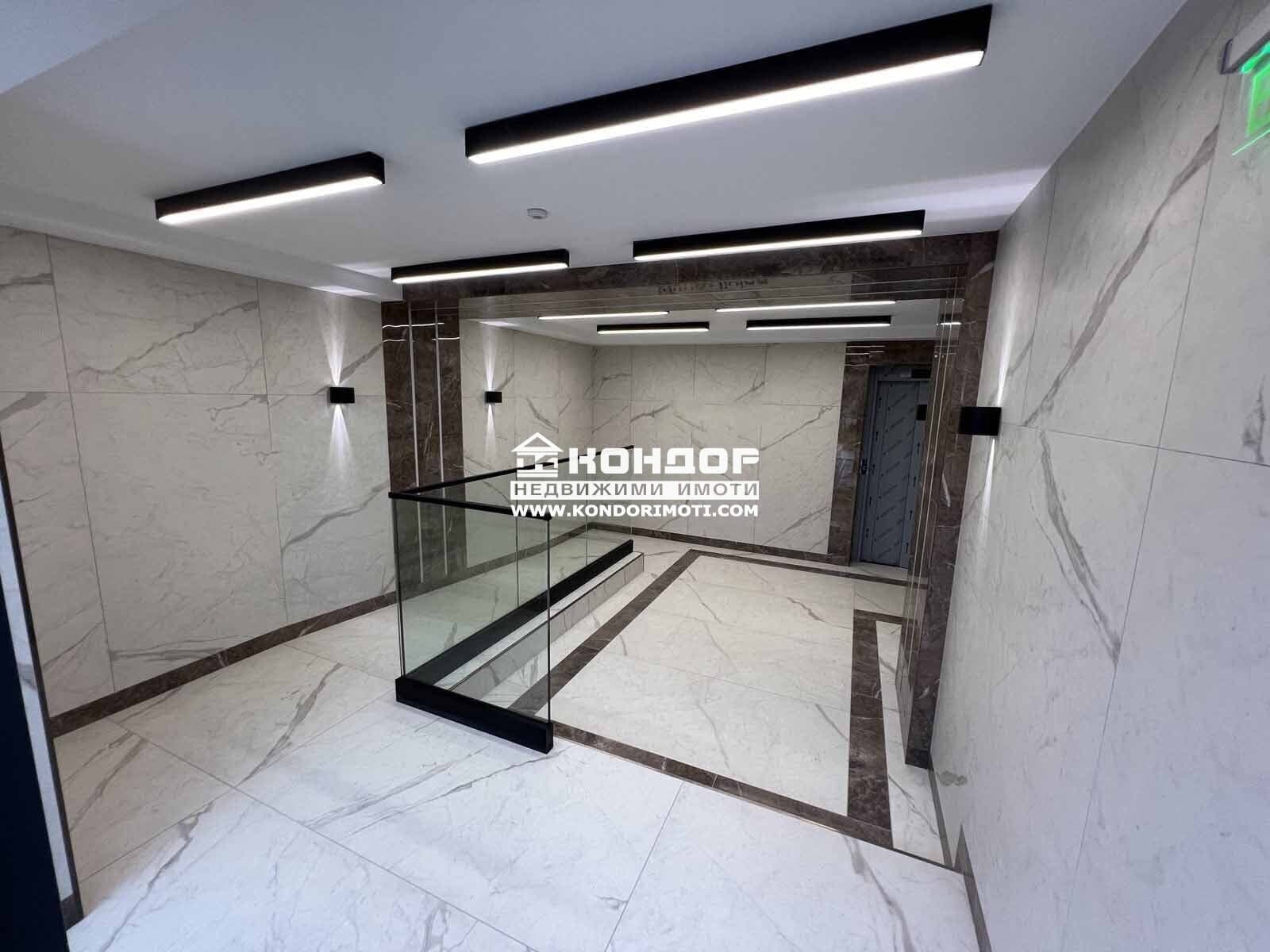 Продава 3-СТАЕН град Пловдив, Кючук Париж