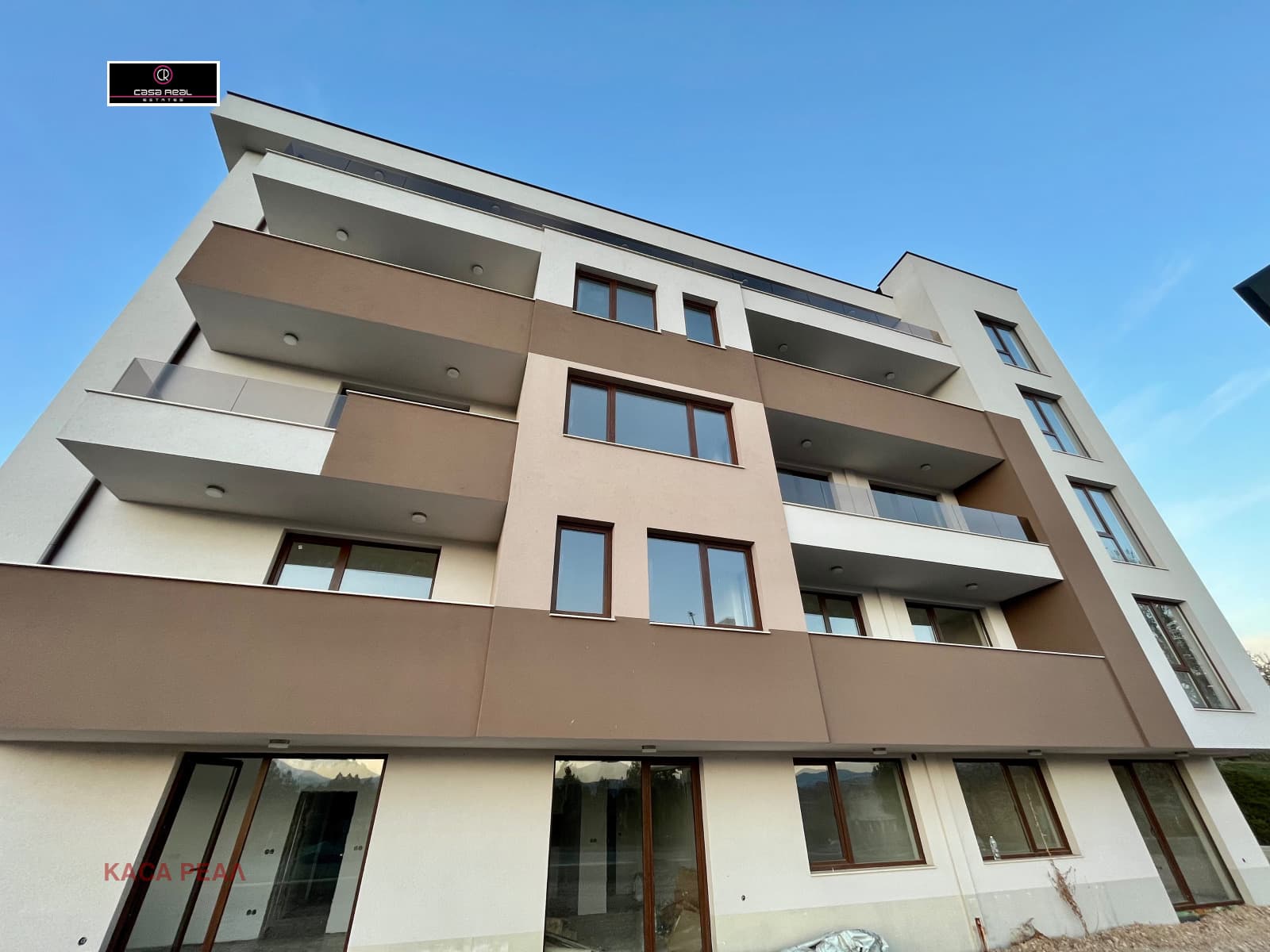 Продава 3-СТАЕН град Благоевград, Широк център