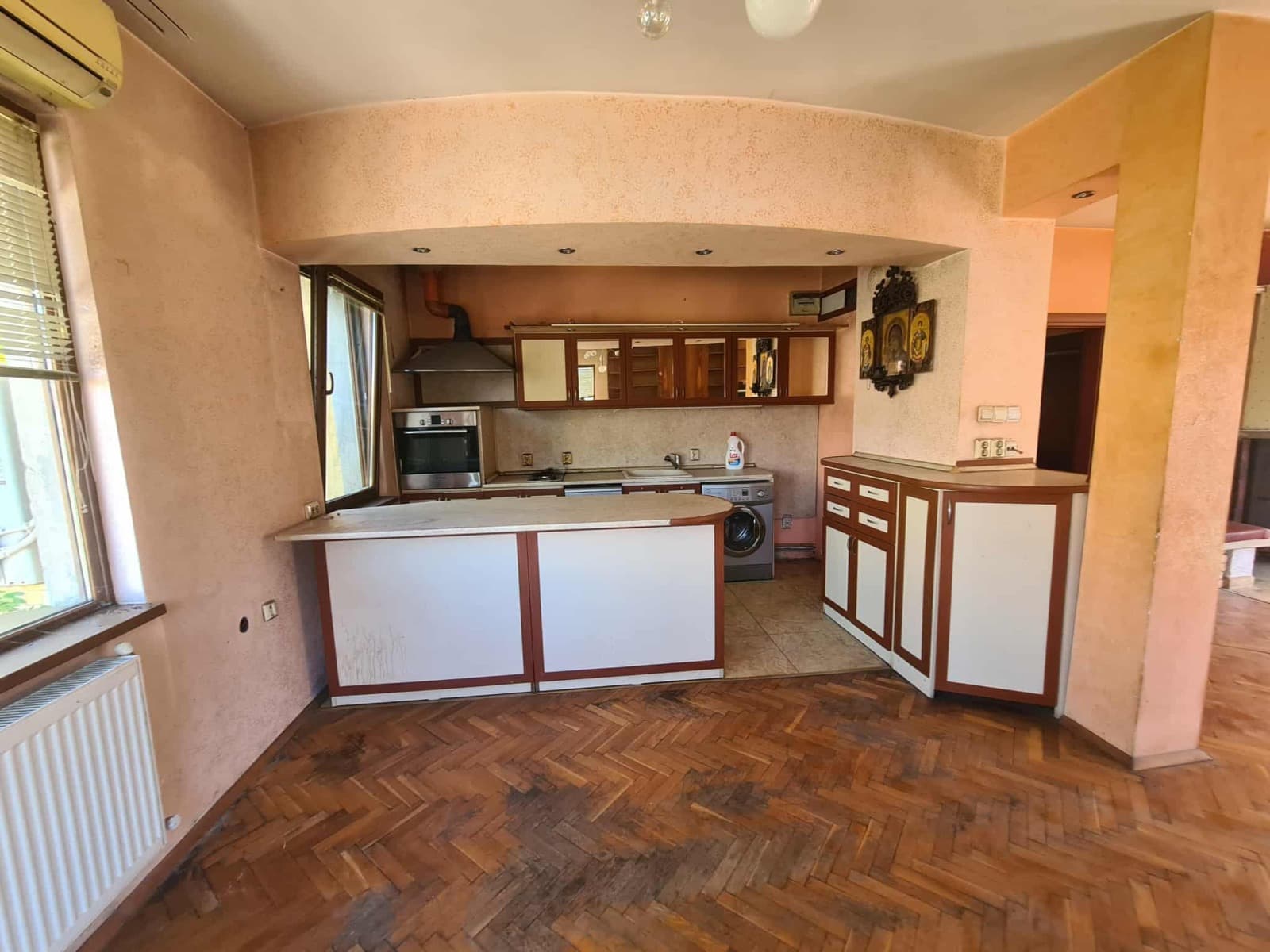 Продава МНОГОСТАЕН град Хасково, Училищни