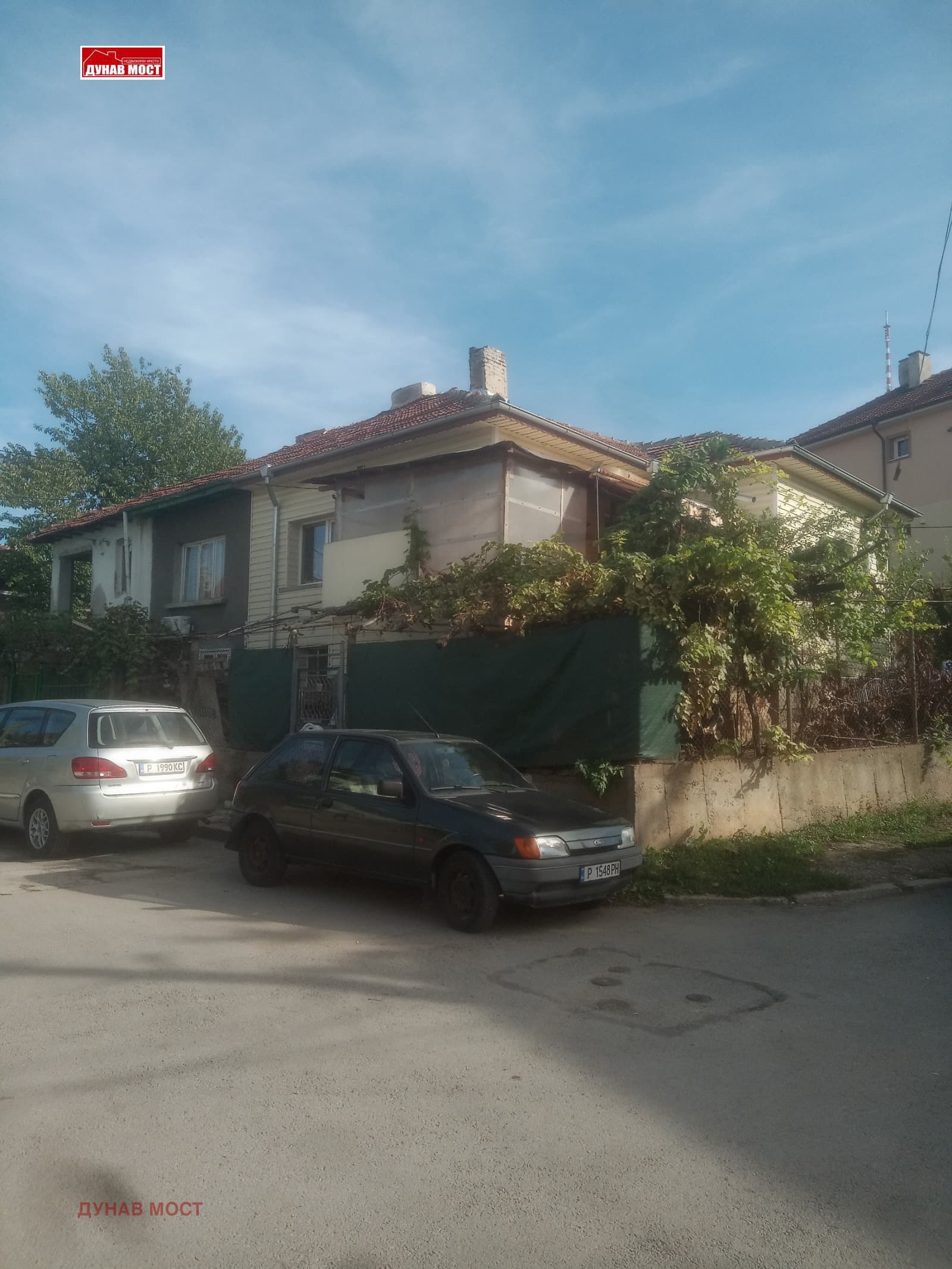 Продава КЪЩА град Русе, Широк център