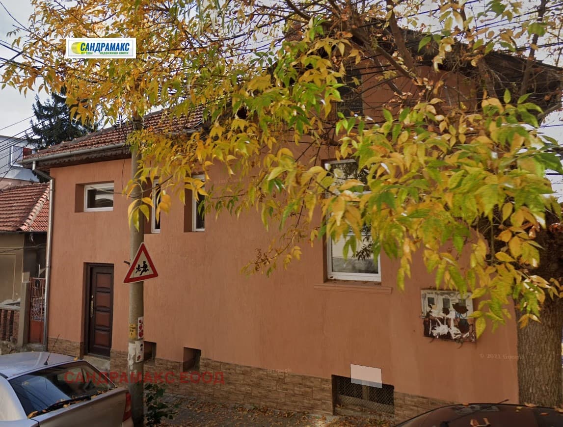 Продава КЪЩА град Велико Търново, Център