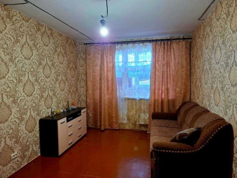 Продам 3-комнатную квартиру в центре Балаклеи