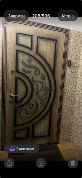Продам 4-х комнатную квартиру в Балаклее.