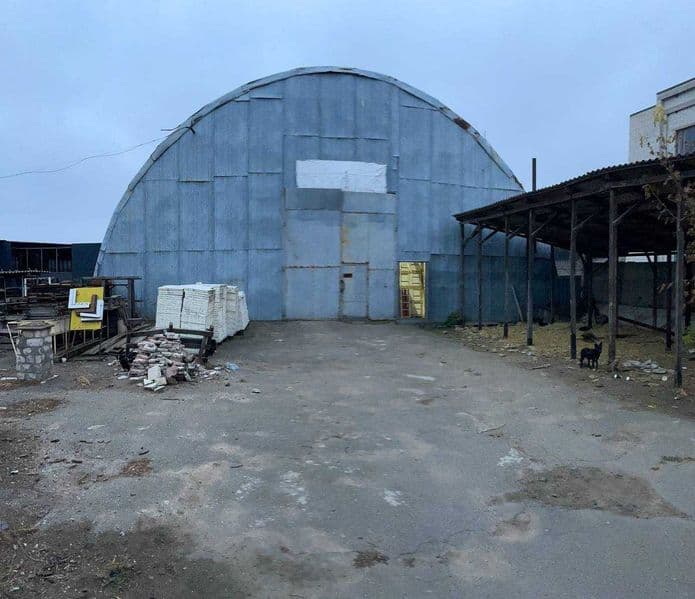 Пропонуємо до продажу великий ангар в м. Корсунь-Шевченківському!