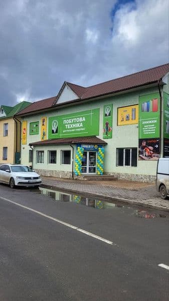 Сдам в г. Раздельная центр 3  помещения по 40м2
