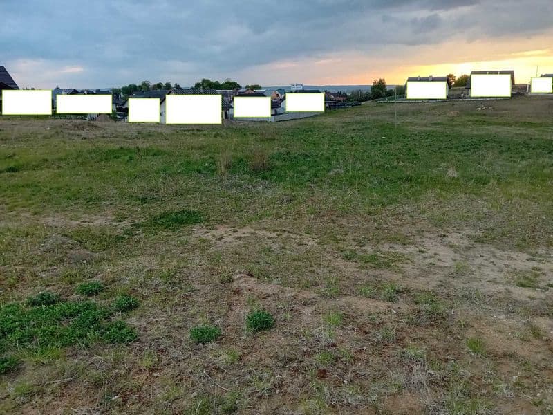 Sprzedam działkę budowlaną położoną za sklepem Mrówka