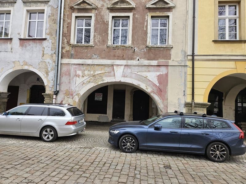 Lokal usługowy sprzedam
