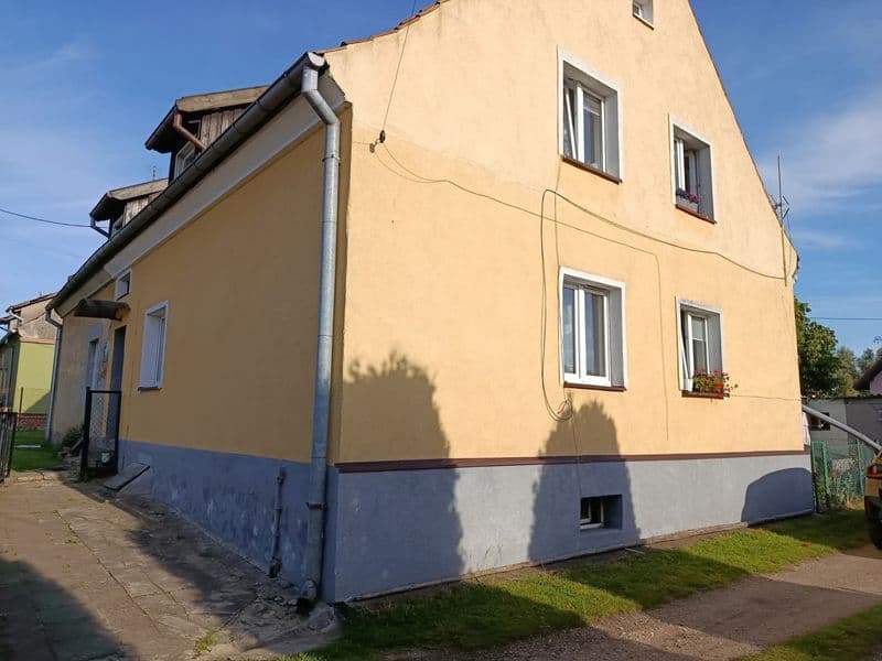 Ul. Sportowa kawalerka na parterze oraz dwu pokojowe na pierwszym pietrze