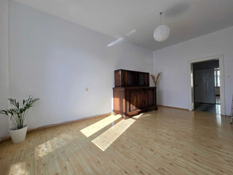 REZERWACJA/70m2/I piętro/mieszkanie w  centrum Drezdenka / ul. Kościuszki 8/obok banku PKO BP/