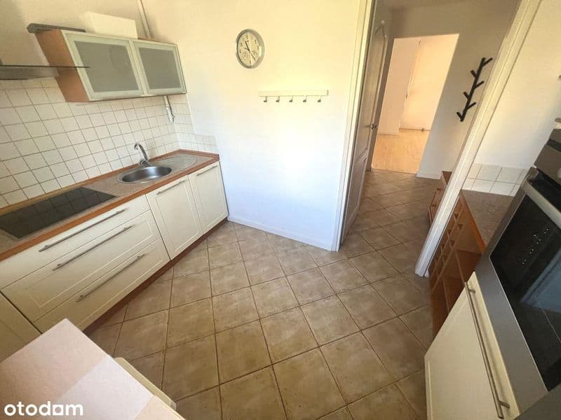 Ul. Wilcza, " zameczek", I piętro, obszerny balkon