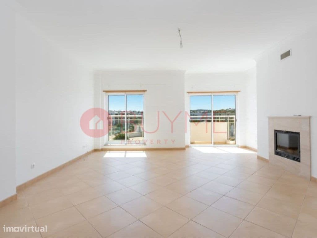 Apartamento T3 com Garagem - Loulé