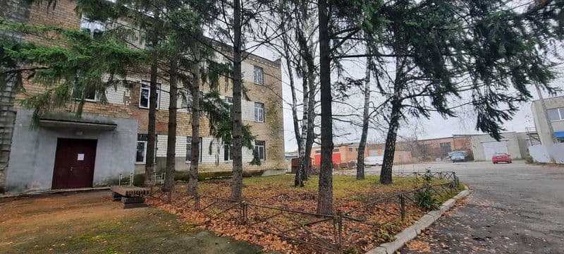 Продам окрему виробничу базу в Полтаві площею 2112м2 район Кагамлика