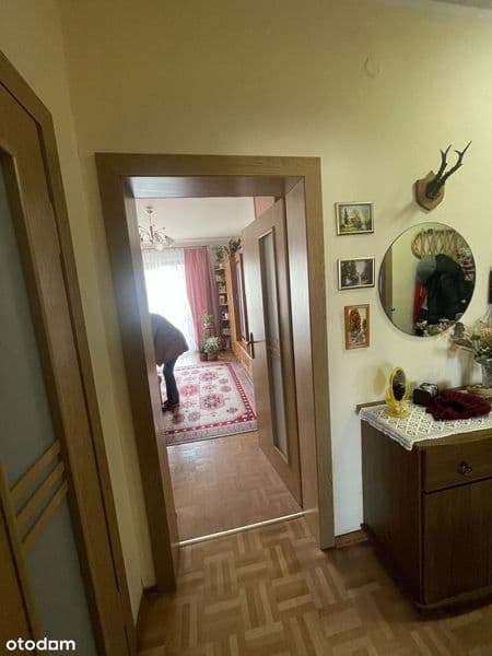 Przestronne 2-pokojowe mieszkanie z piwnicą